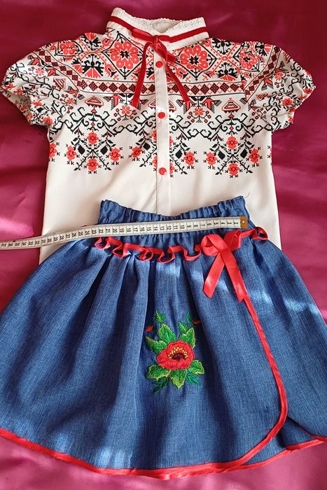 Блузка вишиванка для дівчинки, юбка