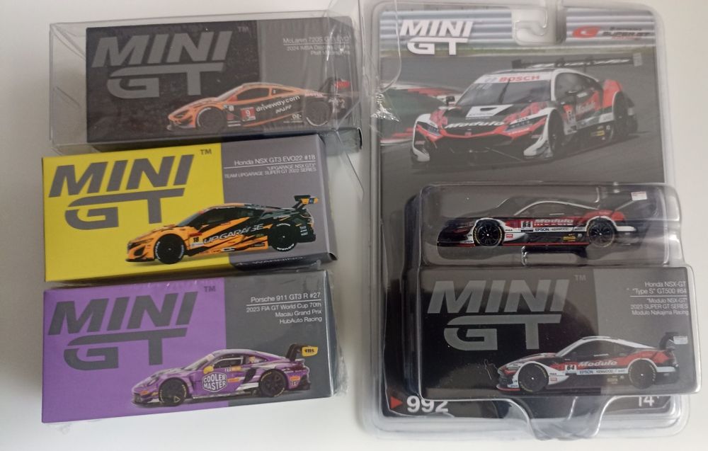 Машинки моделі mini gt, hot wheels,та інші.