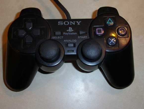 Used PS2 in good condition, 1 controller, respective cables; 1 game; box64284587131907124