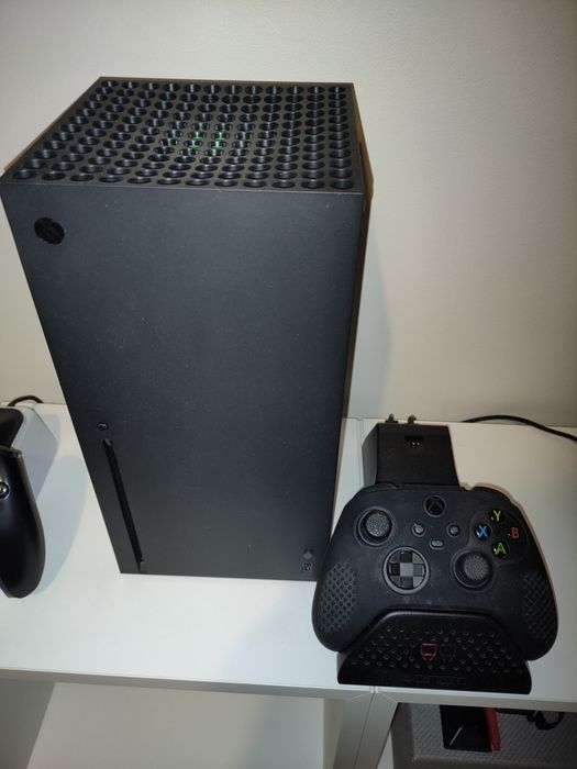 Konsolą XSX w idealnym stanie.