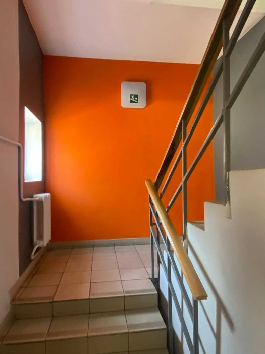 ОРЕНДА фасадного нежитлового приміщення вільного призначення до 100м.