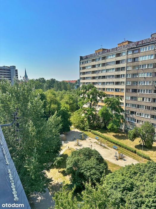 Jasna kawalerka 23mkw przy Sky Tower, Ul Powstańców Śląskich