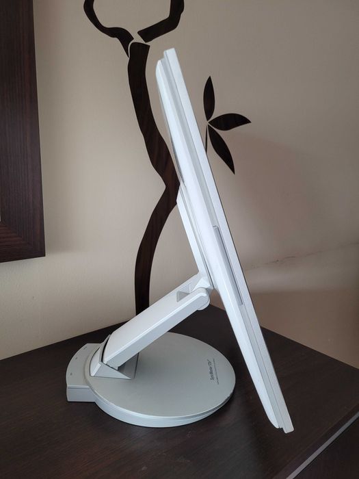 Monitor Samsung SyncMaster 173P srebrny.