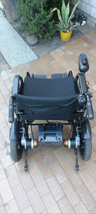 Wózek inwalidzki elektryczny