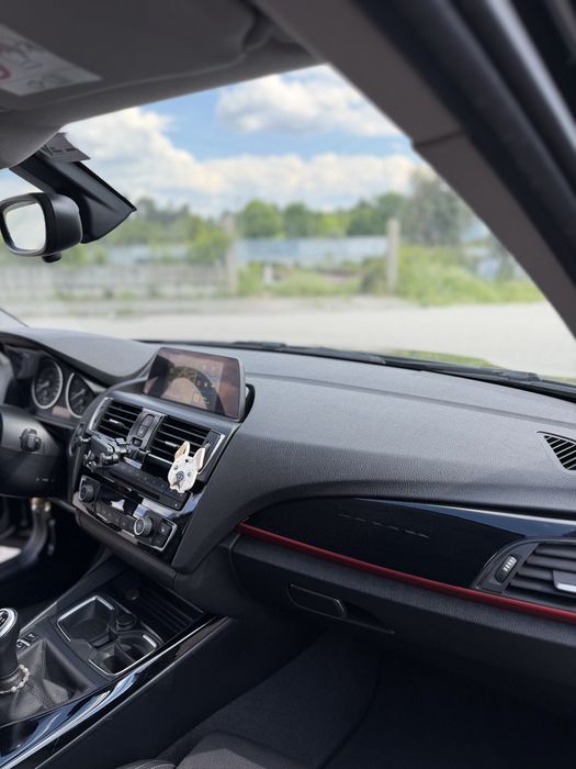 BMW Série 1 (116d efficientdynamics line Sport)