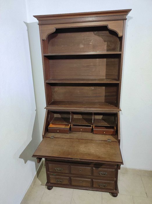 Mobília quarto madeira cama mesa cabeceira cómoda escrivaninha cadeira