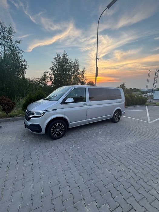 Wynajem busa VW Multivan 4x4 / Caravelle 8 os. Katowice