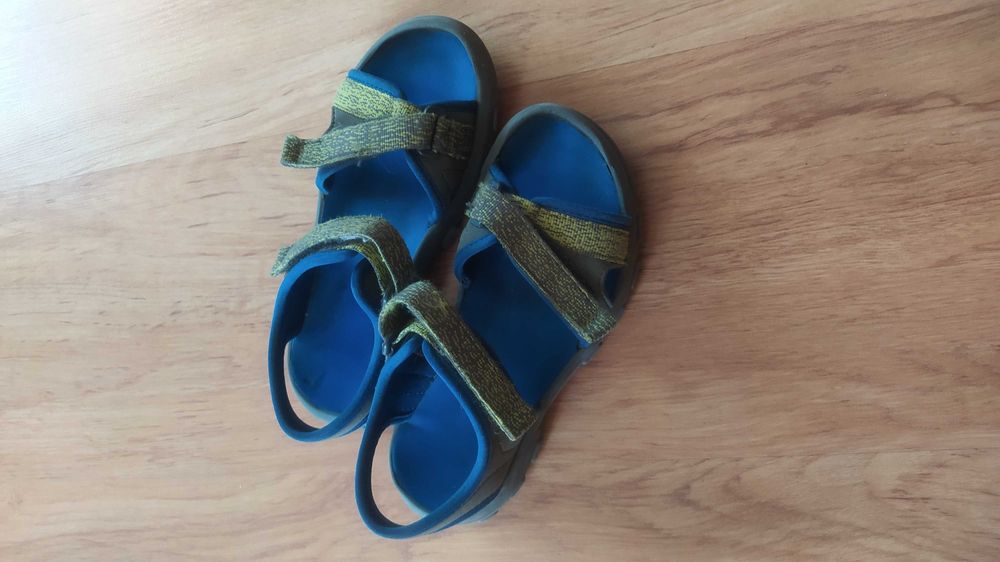 Sandałki rozm 32