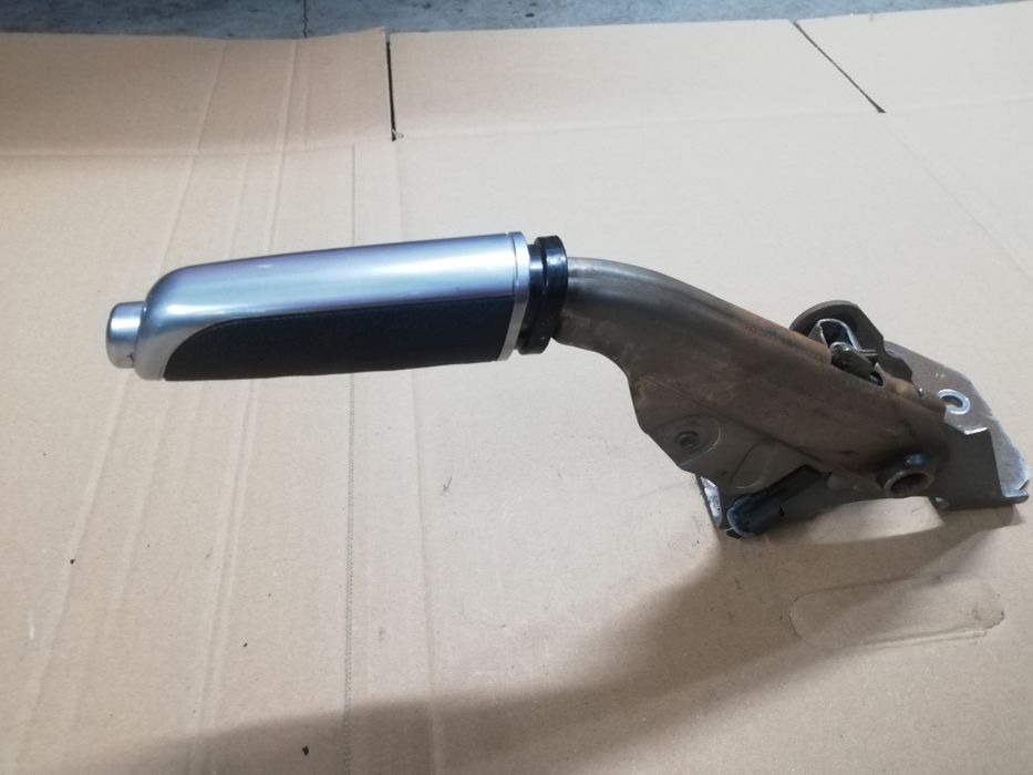 Dźwignia hamulca ręcznego przycisk Ford Focus mk2 CC kabriolet cabrio