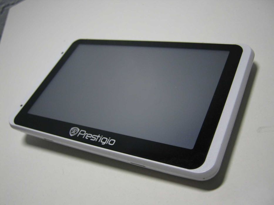 GPS навигатор + регистратор 2 в 1! Prestigio 5” в идеале! 4 программы