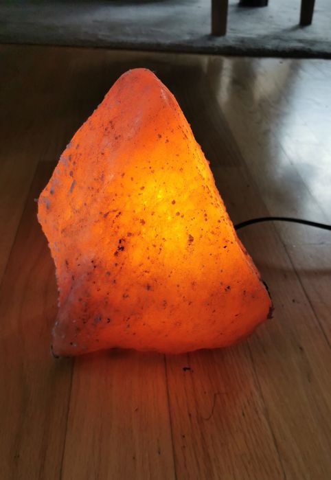 Lampa solna - sól w bryle