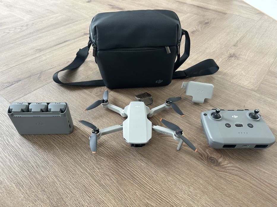 【新品未開封】DJI MINI 2 FLY MORE COMBO Dji Mini 2 Fly More Combo Używany - Niska cena na Allegro