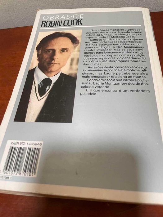 livro "Cocaína" de Robin Cook- inclui correio