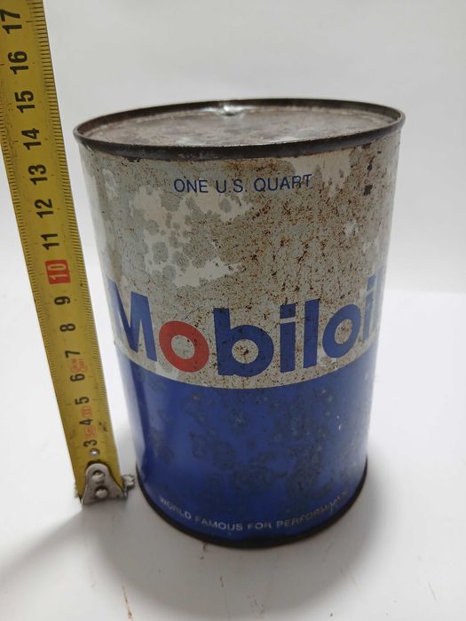 Antiga lata de oleo - Mobiloil - Motor