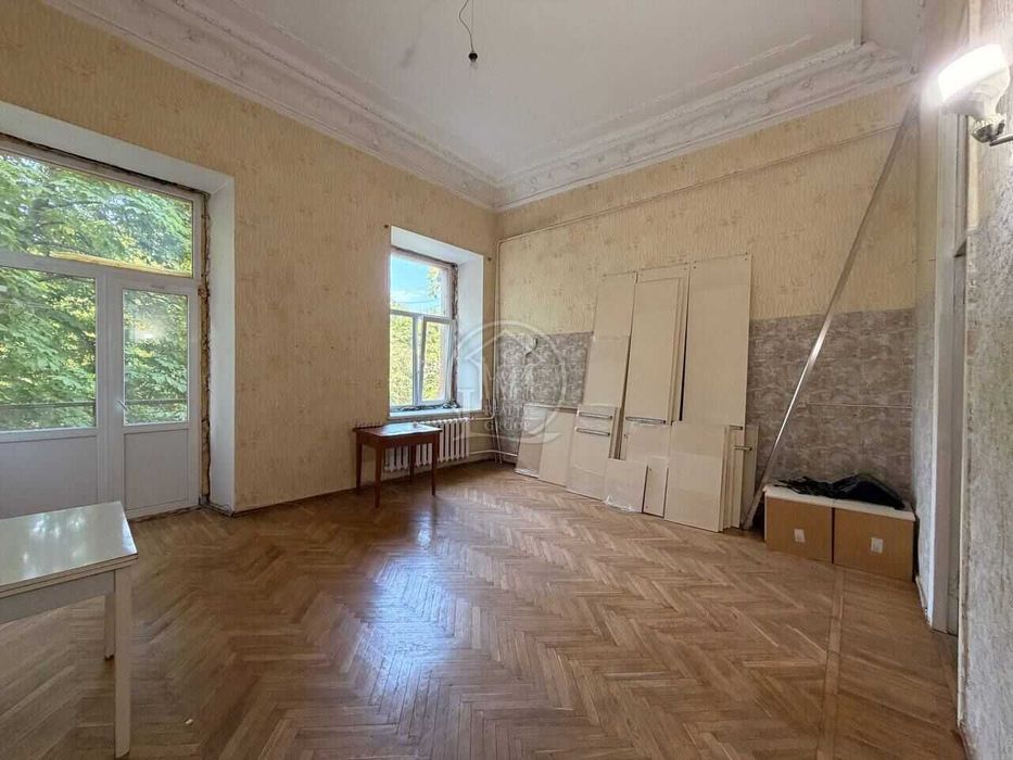 Продажа двухкомнатной коммуны ЦИРК КОБЛЕВСКАЯ Новый РЫНОК СОБОРКА