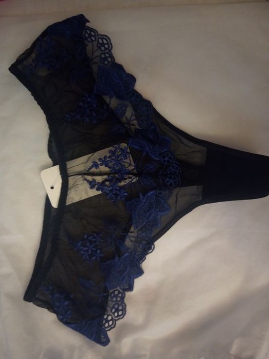 Koronkowe stringi MAT, rozm. M, Nowe