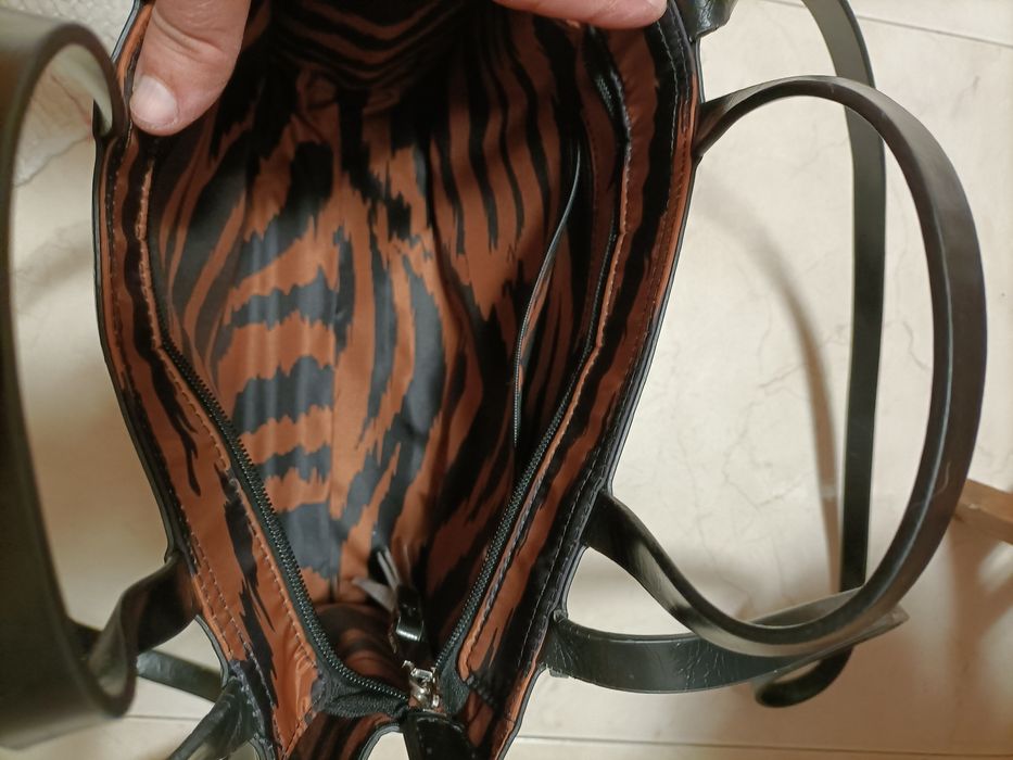 Mala Parfois, tamanho médio em preto