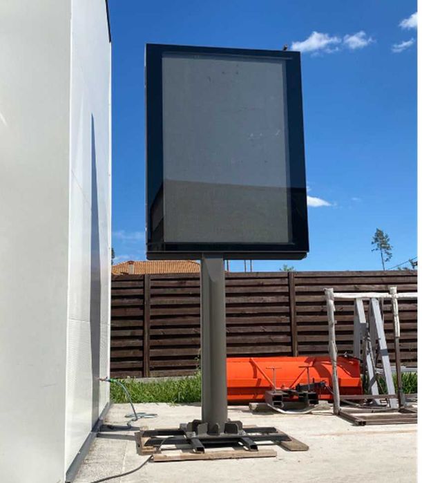 Не купуйте LED-екран. Купуйте конструкцію, що працює 15 років