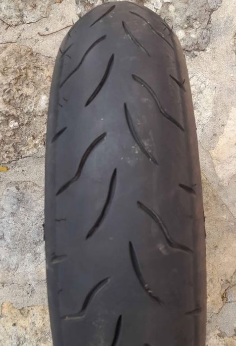Pneu Bridgestone 150/70 R18