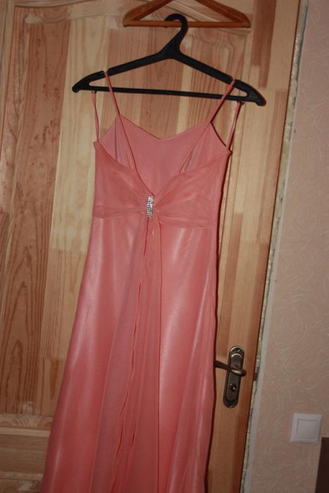 Платье на выпускной или свадьбу