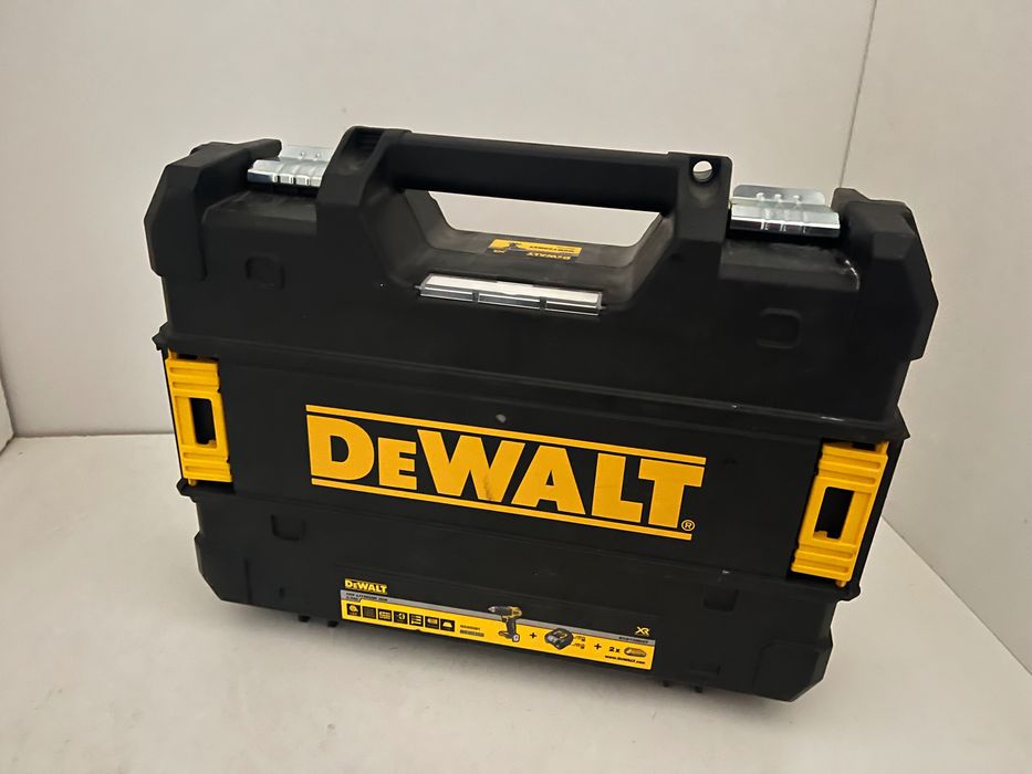 Wkrętarka DeWalt zasilanie akumulatorowe 18 V DCD709 zestaw 2x2Ah