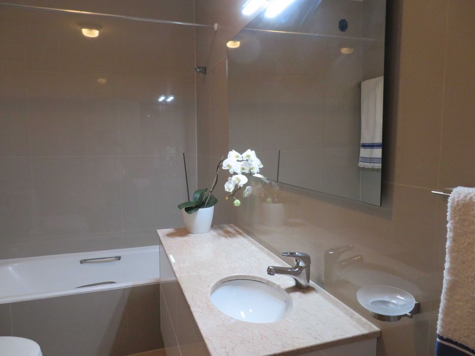 T1 frente Hospital S. João