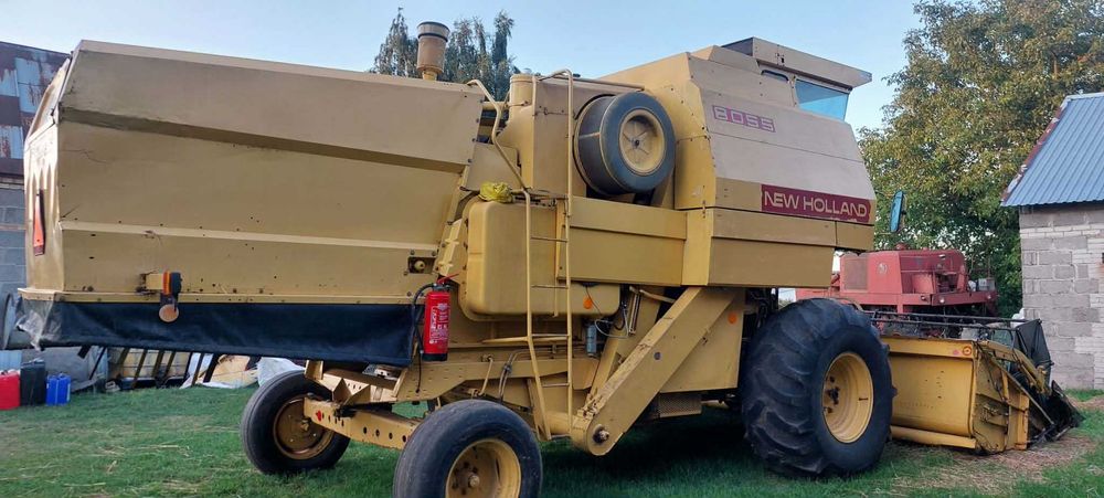 New Holland 8055 Ford