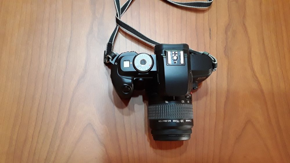 Máquina Fotográfica  Canon EOS 500063825784465155123