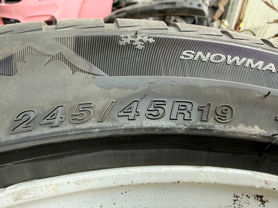 Комплект дисків з шинами Tesla Model S 5/120 R19 Колеса Тесла 245/45