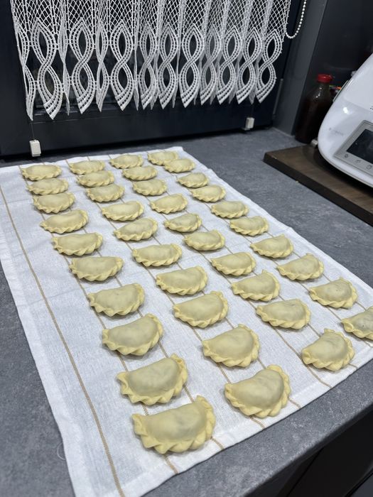 Pierogi, uszka, pyzy, goląbki z mięsem