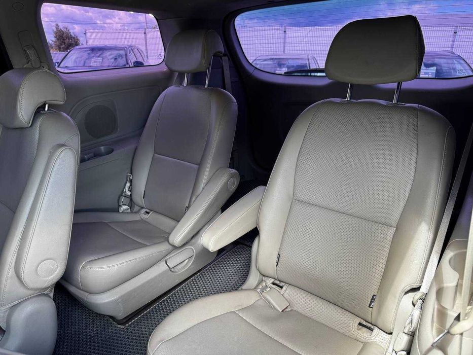 KIA CARNIVAL 2.2 дизель