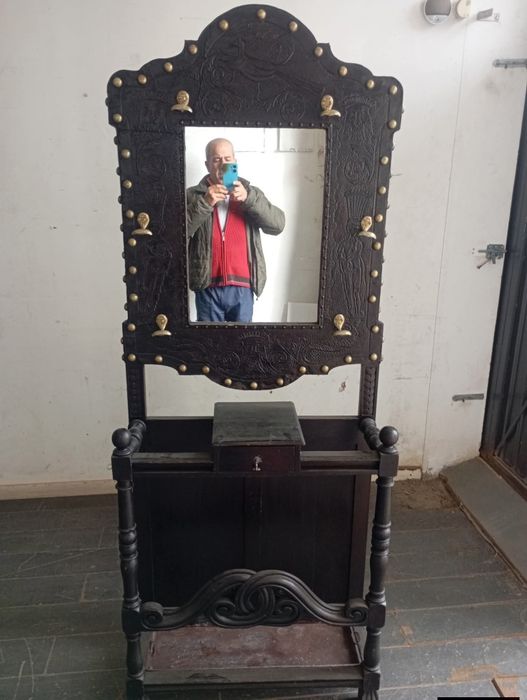 Vendo este bagaleiro muito bonito bom estado