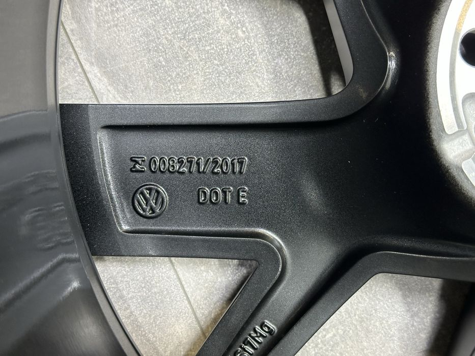 Нові оригінальні диски Volkswagen Touareg Braga 5x112 R20. 760601025R