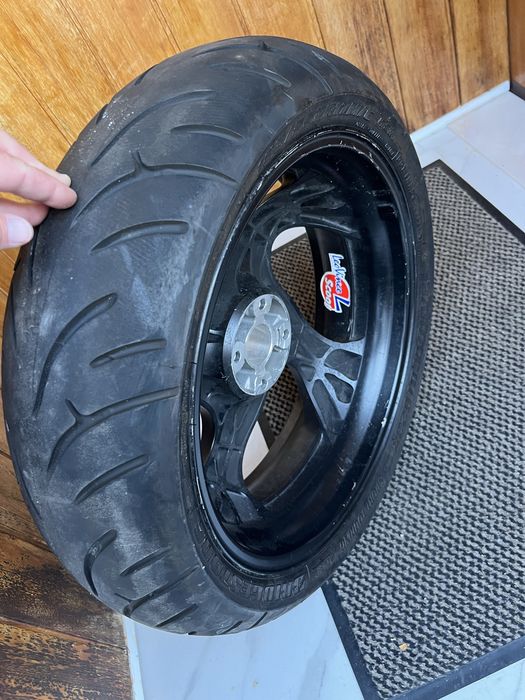 Jante com pneu - CB1000R