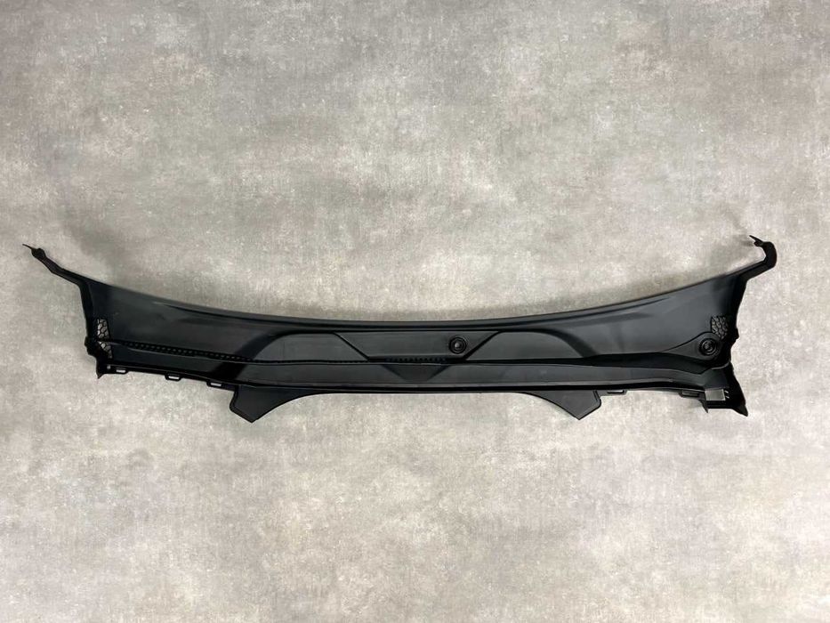 Водостік лобового скла ( жабо ) - BMW 5 ( G30 / G31 )