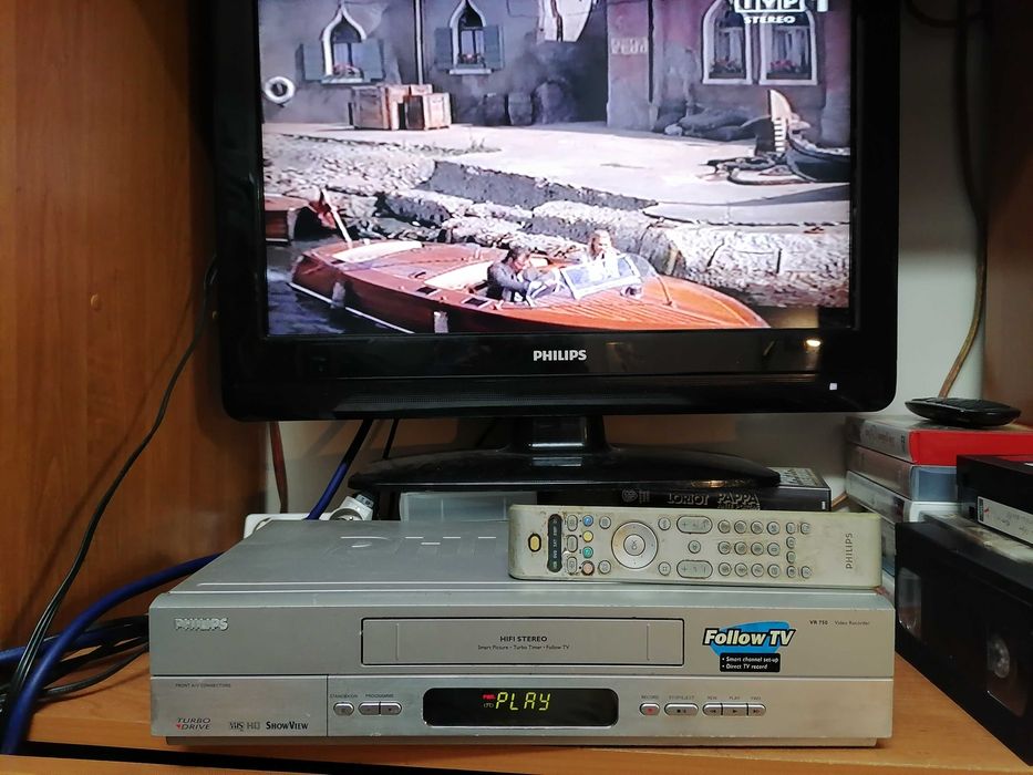 Magnetowid VHS Philips VR750 HI-FI Stereo pilot