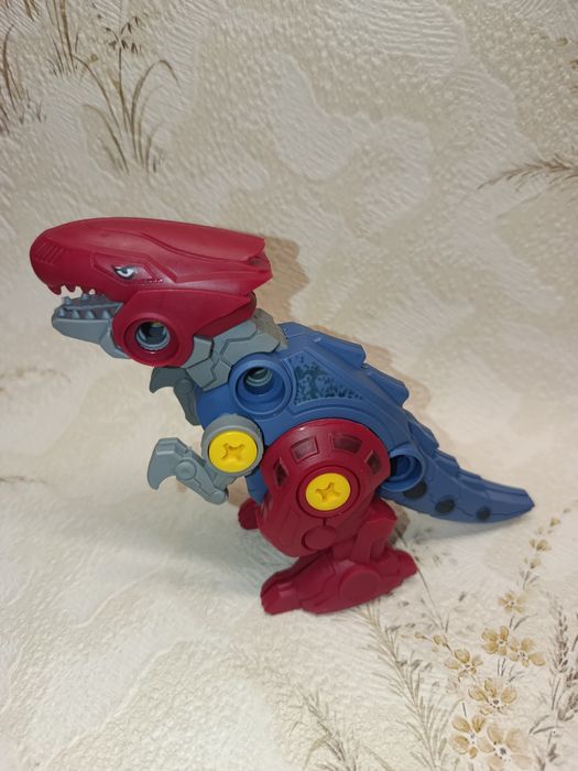 Набор конструктор динозавр на шурупах