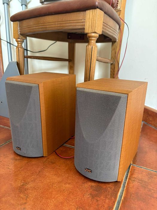 JVC UX‑V5R – Micro sistema som CD/Cassete + rádio + colunas + comando64309601297538122