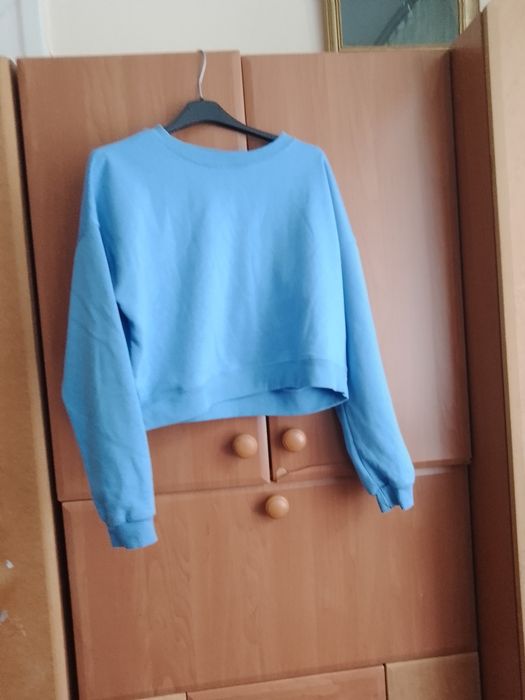 Bluza krótka niebieska