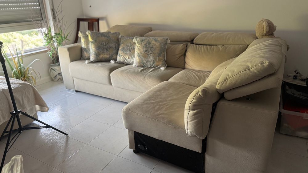 Sofá quase sem uso