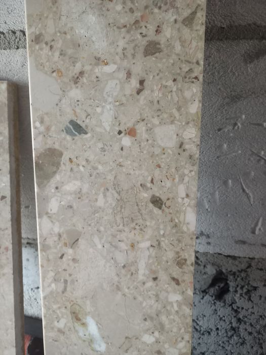 Parapety konglomerat