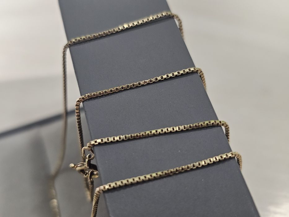 Złoty dłuższy łańcuszek damski splot KOSTKA PR 585