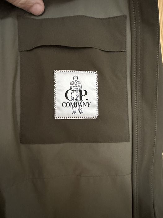 C.P. Company Men's Pro-Tek Hooded Jacket in Ivy Green