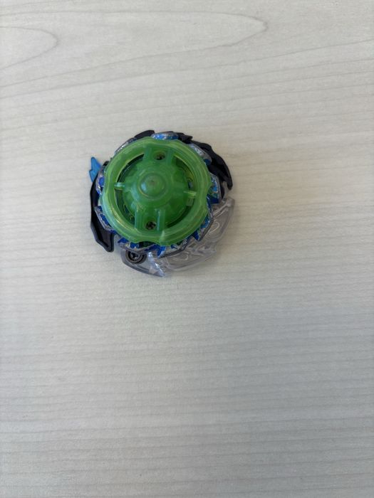Beyblade para criança