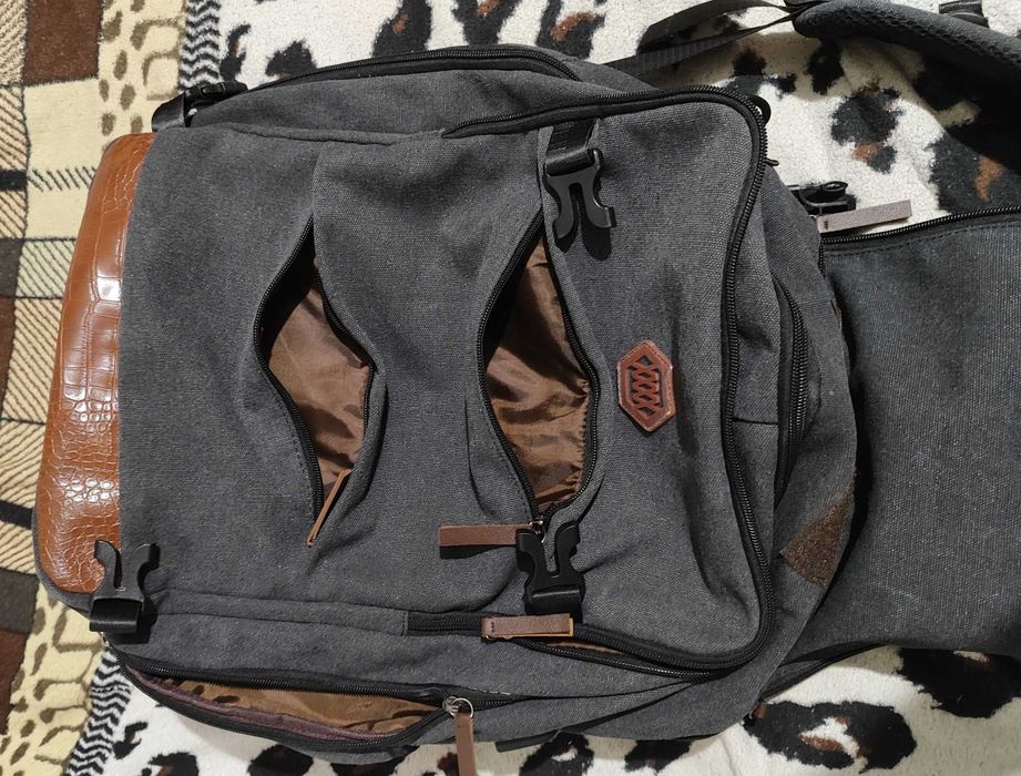 Рюкзак-трансформер з м'яким каркасом для походів