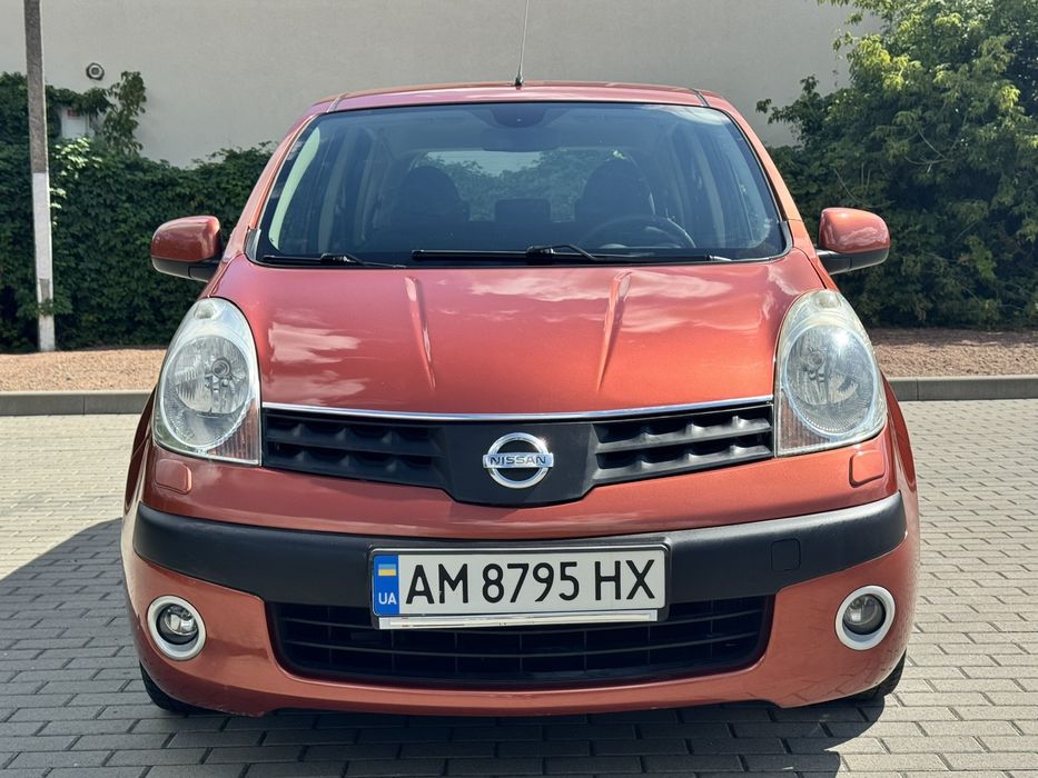Нісан ноте 1.6 бензин  Автомат
