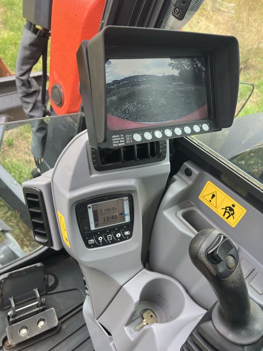 Kubota kx080.  1160horas 3 baldes