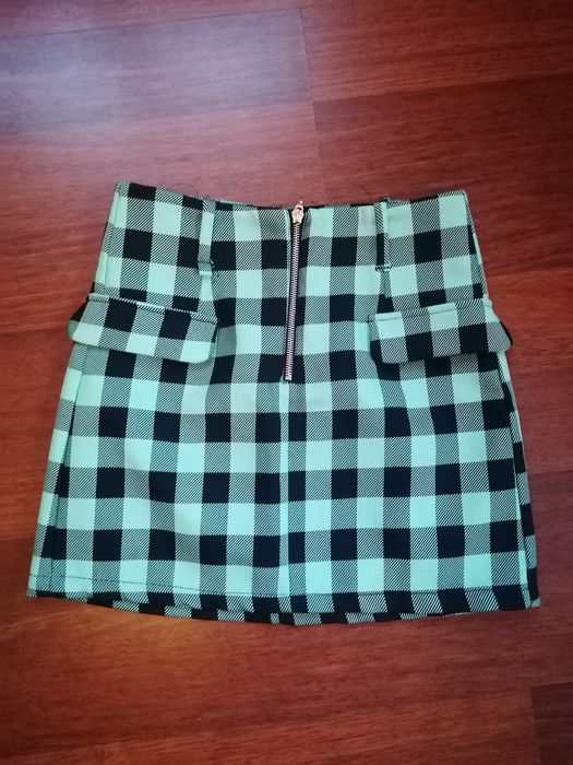 Rozm. S, Bershka, Minispódniczka w seledynowo - czarną kratę