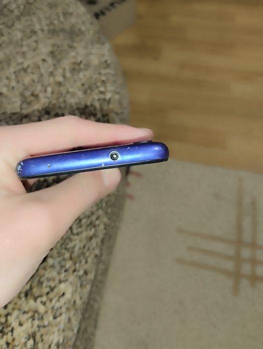 Продам Xiaomi Redmi 7A 2/32 blue