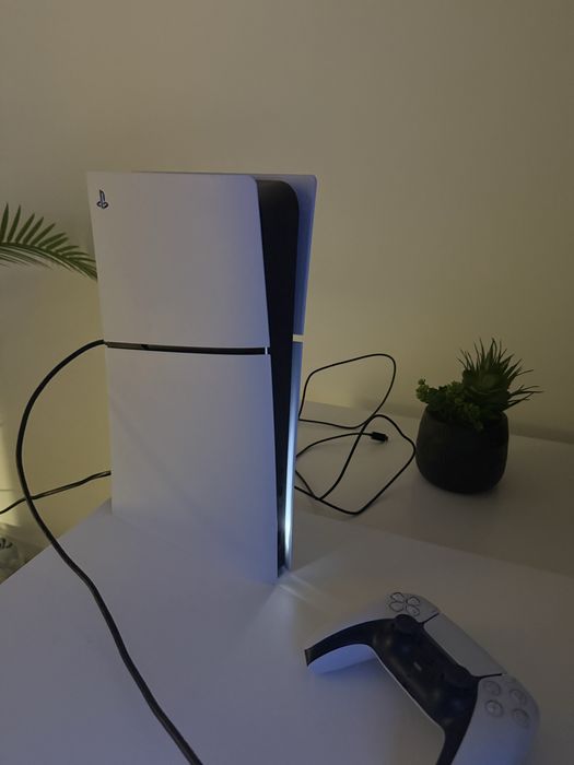 Ps5 digital 2 pady JAK NOWA